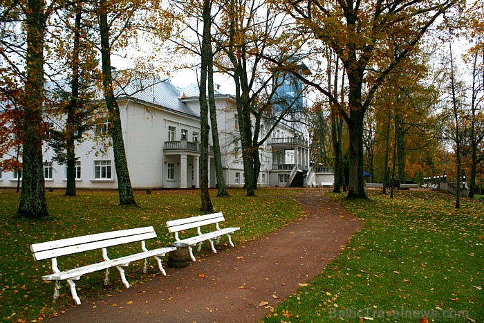 Ciematiņš Pühajärve ir gleznainas dabas ainavas, atpūta no smagām rūpēm kopā ar ģimeni vai mīļoto cilvēku.
Foto: www.pyhajarve.com 83956