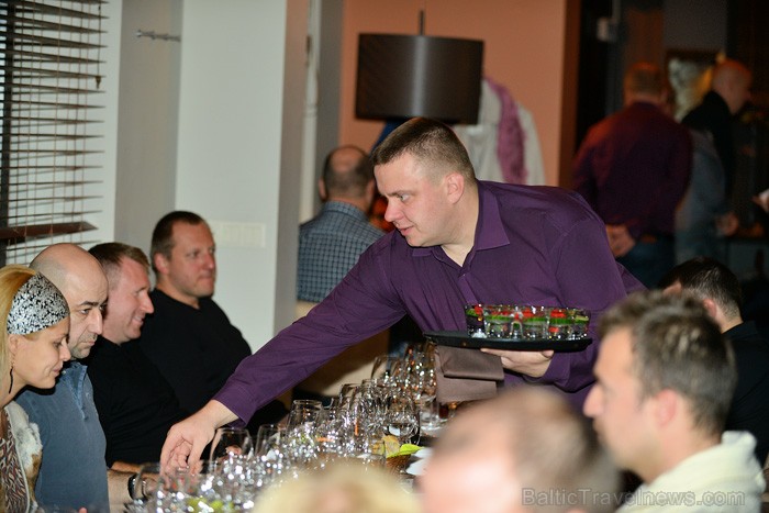 Rīgas restorāns Burkāns (www.burkans.lv) piedāvā izbaudīt Latvijas medījumu garšu kopā ar piemeklētiem vīniem. Foto: Valters Preimanis 84000