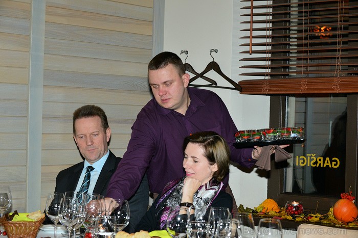 Rīgas restorāns Burkāns (www.burkans.lv) piedāvā izbaudīt Latvijas medījumu garšu kopā ar piemeklētiem vīniem. Foto: Valters Preimanis 84008