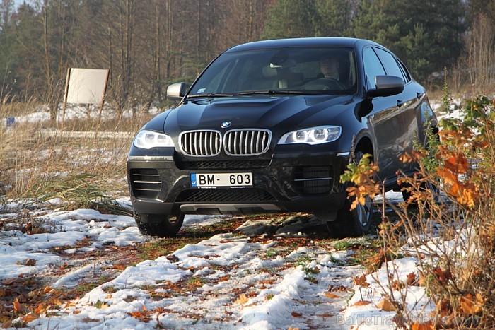 Travelnews.lv 31.10.2012 vairāku stundu garumā veica interesantu maršrutu un iepazina jaudīgāko BMW X6 ar dīzeļa motoru 84115