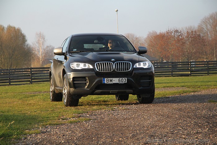 Travelnews.lv testē BMW X6 M50d, ko piedāvāja viens no BMW oficiālajiem dīleriem - www.inchcape-bmauto.lv 84129