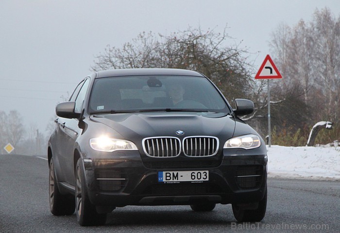 Travelnews.lv testē BMW X6 M50d, ko piedāvāja viens no BMW oficiālajiem dīleriem - www.inchcape-bmauto.lv 84136