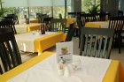 Biznesa kompleksā Valdo atklāts jauns pusdienu restorāns Sunny. Foto sponsors: www.sunny.lv 15