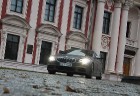 BMW M550d ir aprīkots ar četru riteņu piedziņu, kas palīdz automašīnai dinamiski izmantot visas 4x4 priekšrocības. Foto sponsors: www.tornis.jelgava.l 11