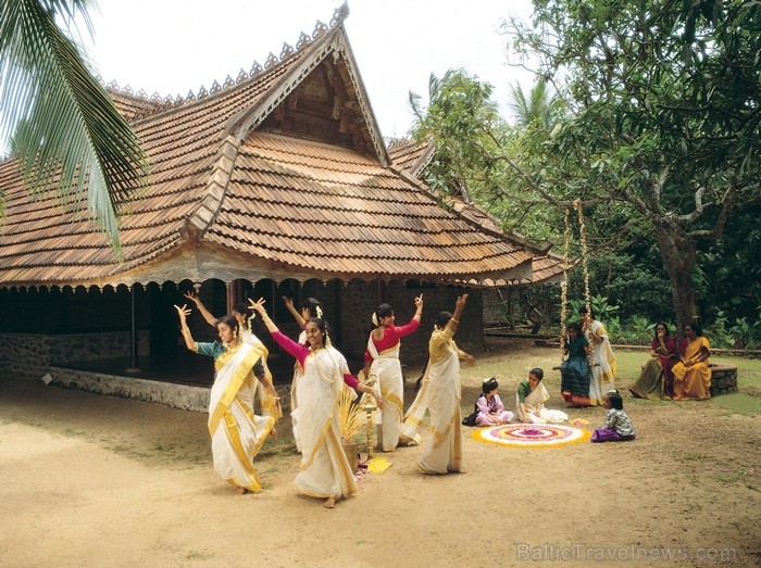 Kerala ir viens no Indijas štatiem, kas atrodas Indostānas pussalas dienvidos un Keralu sauc par Dievu, maģijas un garšvielu zemi. Foto:www.keralatour Kerala ir viens no Indijas štatiem, kas atrodas Indostānas pussalas dienvidos un Keralu sauc par Dievu, maģijas un garšvielu zemi. Foto:www.keralatour 84716