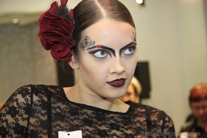 Salonā Poetica 3.10.2012 tika prezentēta Make Up For Ever jaunā kolekcija ar nosaukumu Black Tango - www.poetica.lv 84771