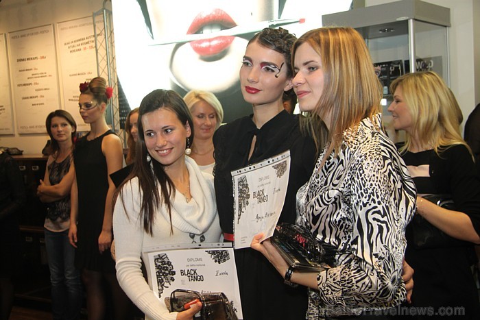 Salonā Poetica 3.10.2012 tika prezentēta Make Up For Ever jaunā kolekcija ar nosaukumu Black Tango - www.poetica.lv 84796