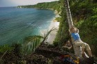 Dominikānas Republika aizņem divas trešdaļas Haiti salas un tā ir otrā lielākā valsts Karību reģionā. Foto: www.godominicanrepublic.com 10