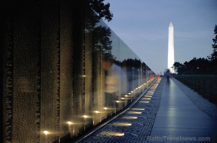 Vašingtona ir ASV galvaspilsēta, kas sniedz bagātīgu iespaidu par pilsētu un to, kādēļ būtu iemesls apmeklēt tieši šo pilsētu. Foro: www.washington.o Vašingtona ir ASV galvaspilsēta, kas sniedz bagātīgu iespaidu par pilsētu un to, kādēļ būtu iemesls apmeklēt tieši šo pilsētu. Foro: www.washington.o 84907