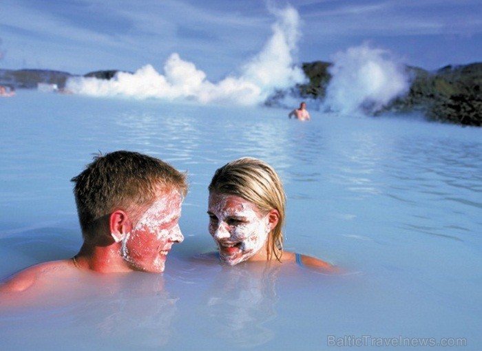 Islande jeb Īslande ir salu valsts Atlantijas okeāna ziemeļos starp Grenlandi, Norvēģiju un Britu salām. Foto: www.icelandtouristboard.com Islande jeb Īslande ir salu valsts Atlantijas okeāna ziemeļos starp Grenlandi, Norvēģiju un Britu salām. Foto: www.icelandtouristboard.com 85152