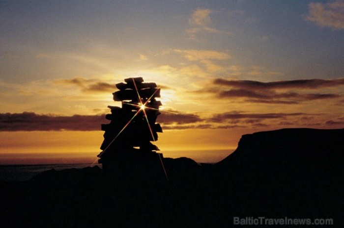Islande jeb Īslande ir salu valsts Atlantijas okeāna ziemeļos starp Grenlandi, Norvēģiju un Britu salām. Foto: www.icelandtouristboard.com Islande jeb Īslande ir salu valsts Atlantijas okeāna ziemeļos starp Grenlandi, Norvēģiju un Britu salām. Foto: www.icelandtouristboard.com 85171