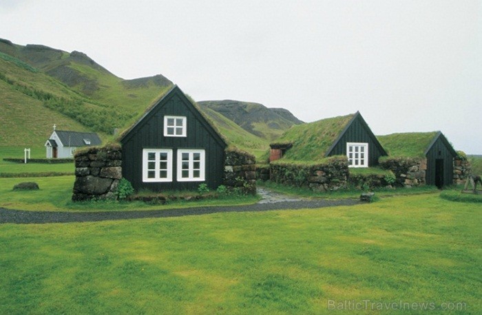 Islande jeb Īslande ir salu valsts Atlantijas okeāna ziemeļos starp Grenlandi, Norvēģiju un Britu salām. Foto: www.icelandtouristboard.com Islande jeb Īslande ir salu valsts Atlantijas okeāna ziemeļos starp Grenlandi, Norvēģiju un Britu salām. Foto: www.icelandtouristboard.com 85173