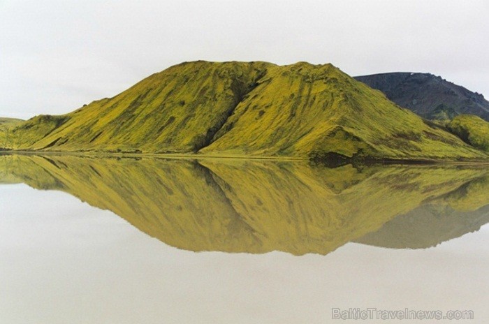 Islande jeb Īslande ir salu valsts Atlantijas okeāna ziemeļos starp Grenlandi, Norvēģiju un Britu salām. Foto: www.icelandtouristboard.com Islande jeb Īslande ir salu valsts Atlantijas okeāna ziemeļos starp Grenlandi, Norvēģiju un Britu salām. Foto: www.icelandtouristboard.com 85175