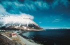 Islande jeb Īslande ir salu valsts Atlantijas okeāna ziemeļos starp Grenlandi, Norvēģiju un Britu salām. Foto: www.icelandtouristboard.com 2