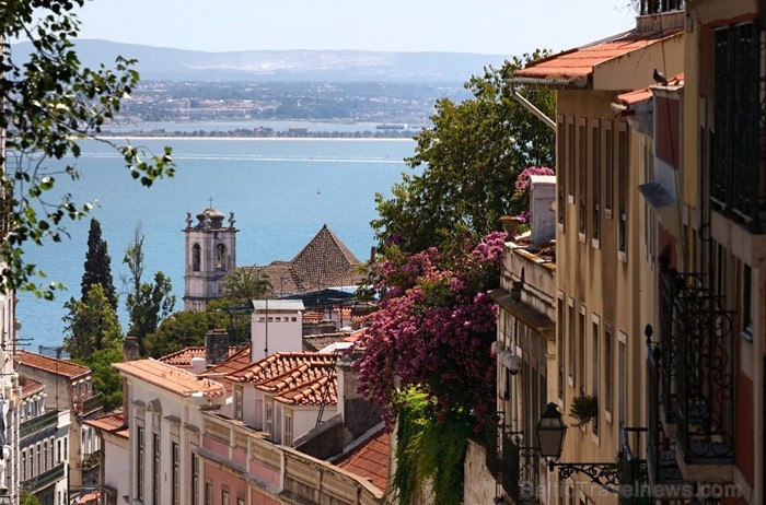 Lisabona ir Portugāles galvaspilsēta un lielākā pilsēta, kuras vēsturiskais centrs atrodas uz stāviem pakalniem. Foto: www.visitlisboa.com 85250