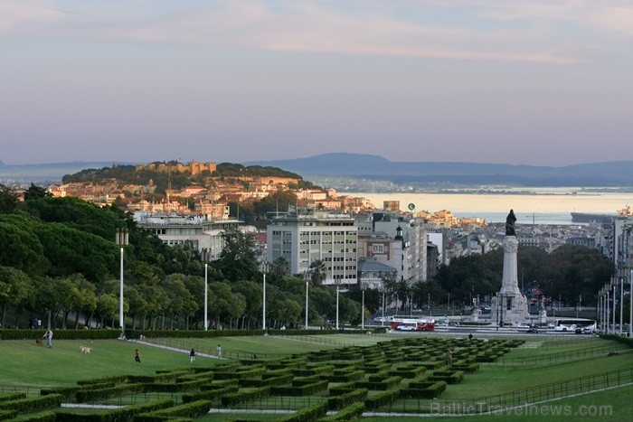 Lisabona ir Portugāles galvaspilsēta un lielākā pilsēta, kuras vēsturiskais centrs atrodas uz stāviem pakalniem. Foto: www.visitlisboa.com 85260