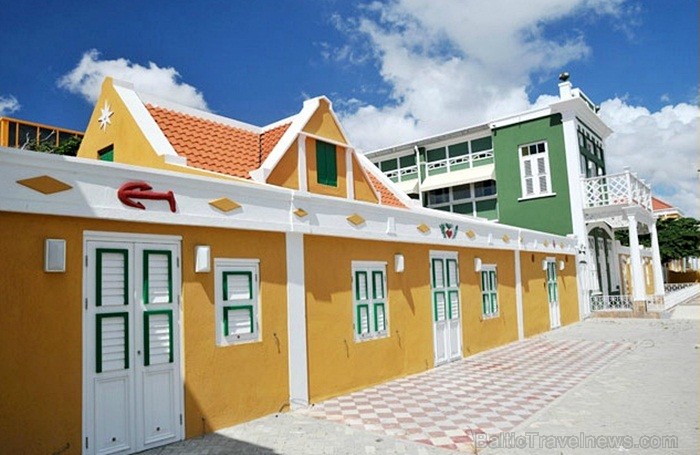 Aruba ir 33km gara sala Mazo Antiļu salu grupā, kas kopā ar Nīderlandi, Sintmārtenu un Kirasao veido Nīderlandes karalisti. Foto: www.aruba.com Aruba ir 33km gara sala Mazo Antiļu salu grupā, kas kopā ar Nīderlandi, Sintmārtenu un Kirasao veido Nīderlandes karalisti. Foto: www.aruba.com 85357