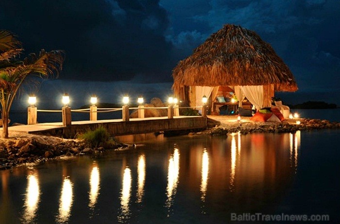 Aruba ir 33km gara sala Mazo Antiļu salu grupā, kas kopā ar Nīderlandi, Sintmārtenu un Kirasao veido Nīderlandes karalisti. Foto: www.aruba.com Aruba ir 33km gara sala Mazo Antiļu salu grupā, kas kopā ar Nīderlandi, Sintmārtenu un Kirasao veido Nīderlandes karalisti. Foto: www.aruba.com 85376