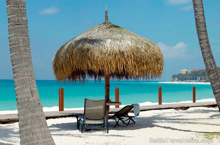 Aruba ir 33km gara sala Mazo Antiļu salu grupā, kas kopā ar Nīderlandi, Sintmārtenu un Kirasao veido Nīderlandes karalisti. Foto: www.aruba.com Aruba ir 33km gara sala Mazo Antiļu salu grupā, kas kopā ar Nīderlandi, Sintmārtenu un Kirasao veido Nīderlandes karalisti. Foto: www.aruba.com 85379