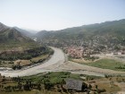Mtskheta, kādreizējā Gruzijas galvaspilsēta, vietā, kur saplūst Mtkvari un Aragvi upes. Foto: www.remirotravel.lv 28