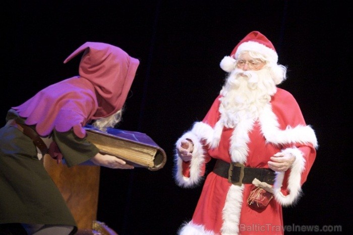 Kopš 1570. gada Strasbūrā darbojas Ziemassvētku svētku tirdziņi un pilsēta kļūst par šo svētku galveno centru. Foto: www.noel.strasbourg.eu Kopš 1570. gada Strasbūrā darbojas Ziemassvētku svētku tirdziņi un pilsēta kļūst par šo svētku galveno centru. Foto: www.noel.strasbourg.eu 85507