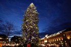 Kopš 1570. gada Strasbūrā darbojas Ziemassvētku svētku tirdziņi un pilsēta kļūst par šo svētku galveno centru. Foto: www.noel.strasbourg.eu 32