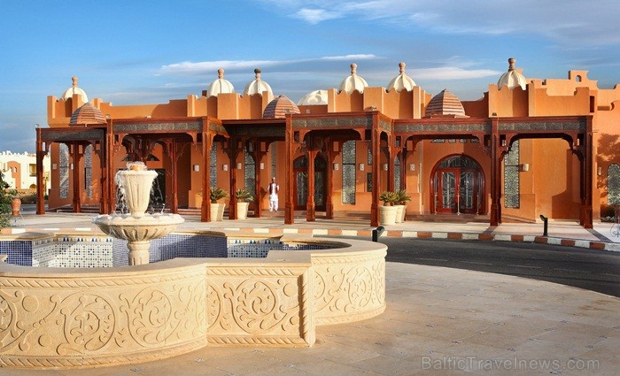 Hurgada ir Ēģiptes vispasakainākais kūrorts un tūrisma centrs, kas atrodas Sarkanās jūras krastos. Foto: www.sunrisehotels-egypt.com Hurgada ir Ēģiptes vispasakainākais kūrorts un tūrisma centrs, kas atrodas Sarkanās jūras krastos. Foto: www.sunrisehotels-egypt.com 85728