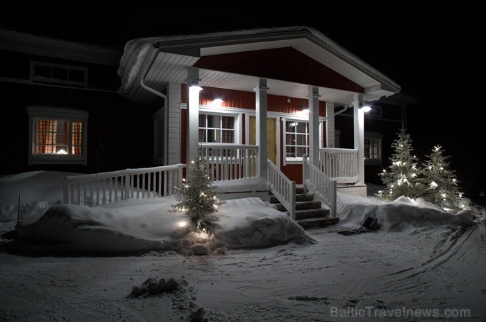 Bērnus Somijā apciemo Ziemassvētku vecītis Joulupukke, kas tulkojumā nozīmē Ziemassvētku āzis. Foto: www.visitfinland.com Bērnus Somijā apciemo Ziemassvētku vecītis Joulupukke, kas tulkojumā nozīmē Ziemassvētku āzis. Foto: www.visitfinland.com 85873