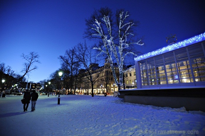 Bērnus Somijā apciemo Ziemassvētku vecītis Joulupukke, kas tulkojumā nozīmē Ziemassvētku āzis. Foto: www.visitfinland.com Bērnus Somijā apciemo Ziemassvētku vecītis Joulupukke, kas tulkojumā nozīmē Ziemassvētku āzis. Foto: www.visitfinland.com 85874