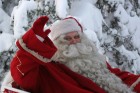 Bērnus Somijā apciemo Ziemassvētku vecītis Joulupukke, kas tulkojumā nozīmē Ziemassvētku āzis. Foto: www.visitfinland.com 1
