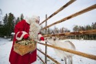 Bērnus Somijā apciemo Ziemassvētku vecītis Joulupukke, kas tulkojumā nozīmē Ziemassvētku āzis. Foto: www.visitfinland.com 21