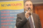Tūroperatora «Novatours» direktors Latvijā Leonīds Močeņevs sola Latvijas tūristiem burvīgus ceļojumus par visizdevīgākajām cenām 1