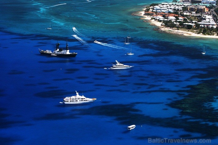 Kaimanu Salas ir vienas no vadošajām niršanas tūristu ceļamērķiem pasaulē, kas atrodas Karību jūras rietumos un ir Lielbritānijas aizjūras teritorija. 85968
