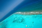 Kaimanu Salas ir vienas no vadošajām niršanas tūristu ceļamērķiem pasaulē, kas atrodas Karību jūras rietumos un ir Lielbritānijas aizjūras teritorija. 35