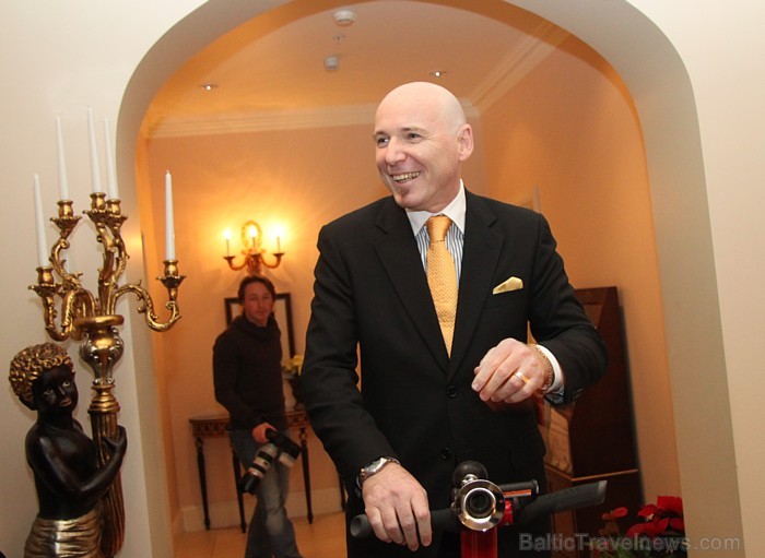 Bernhard Loew, viesnīcas «Grand Palace Hotel Rīga» vadītājs un Gada cilvēks tūrismā 2011, nominācijā «Uzņēmējs naktsmītņu biznesā 2011» 86077