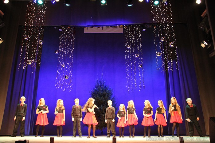 Ziemassvētku koncerts 22.12.2012 kopā ar Svilpastēm Ogres Kultūras centrā 86668