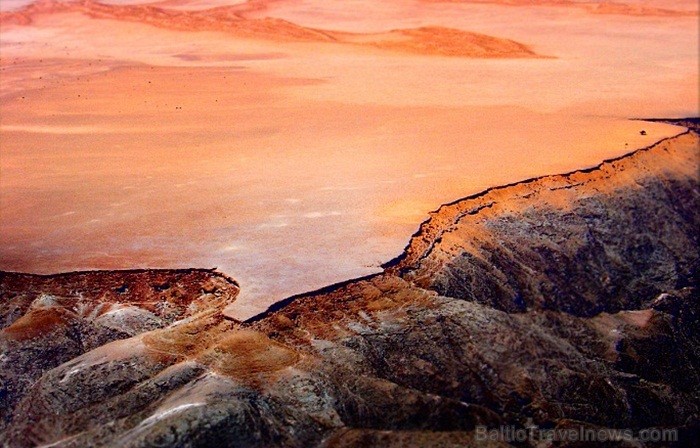 Namībija ietver sevī vārdiem neaprakstāmas dabas ainavas un katrai no tām ir savs raksturs un valdzinājums. Foto: www.namibiatourism.com.na Namībija ietver sevī vārdiem neaprakstāmas dabas ainavas un katrai no tām ir savs raksturs un valdzinājums. Foto: www.namibiatourism.com.na 86756
