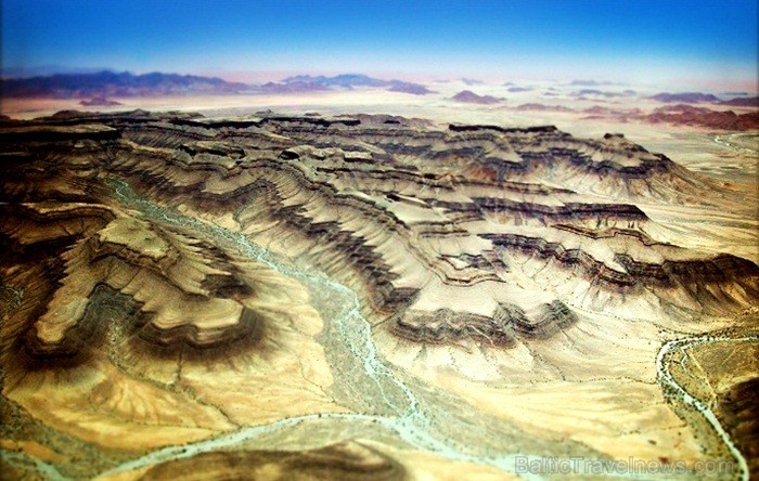 Namībija ietver sevī vārdiem neaprakstāmas dabas ainavas un katrai no tām ir savs raksturs un valdzinājums. Foto: www.namibiatourism.com.na Namībija ietver sevī vārdiem neaprakstāmas dabas ainavas un katrai no tām ir savs raksturs un valdzinājums. Foto: www.namibiatourism.com.na 86761