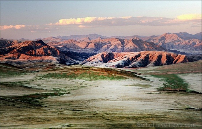 Namībija ietver sevī vārdiem neaprakstāmas dabas ainavas un katrai no tām ir savs raksturs un valdzinājums. Foto: www.namibiatourism.com.na Namībija ietver sevī vārdiem neaprakstāmas dabas ainavas un katrai no tām ir savs raksturs un valdzinājums. Foto: www.namibiatourism.com.na 86769