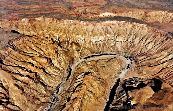 Namībija ietver sevī vārdiem neaprakstāmas dabas ainavas un katrai no tām ir savs raksturs un valdzinājums. Foto: www.namibiatourism.com.na Namībija ietver sevī vārdiem neaprakstāmas dabas ainavas un katrai no tām ir savs raksturs un valdzinājums. Foto: www.namibiatourism.com.na 86775