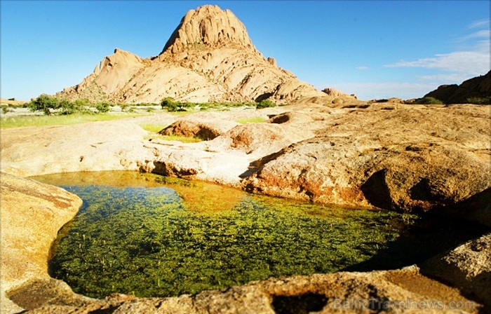 Namībija ietver sevī vārdiem neaprakstāmas dabas ainavas un katrai no tām ir savs raksturs un valdzinājums. Foto: www.namibiatourism.com.na Namībija ietver sevī vārdiem neaprakstāmas dabas ainavas un katrai no tām ir savs raksturs un valdzinājums. Foto: www.namibiatourism.com.na 86777