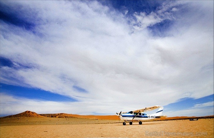 Namībija ietver sevī vārdiem neaprakstāmas dabas ainavas un katrai no tām ir savs raksturs un valdzinājums. Foto: www.namibiatourism.com.na Namībija ietver sevī vārdiem neaprakstāmas dabas ainavas un katrai no tām ir savs raksturs un valdzinājums. Foto: www.namibiatourism.com.na 86779