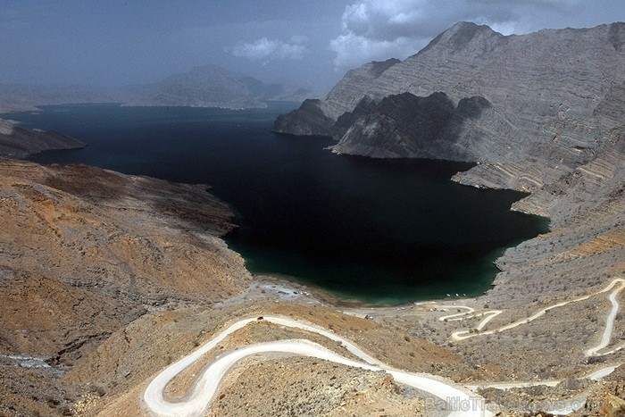 Omānas Sultanāts tiek dēvēts par vienu no tradicionālākajām un skaistākajām arābu zemēm. Foto: Oman Ministry of Tourism Omānas Sultanāts tiek dēvēts par vienu no tradicionālākajām un skaistākajām arābu zemēm. Foto: Oman Ministry of Tourism 86804