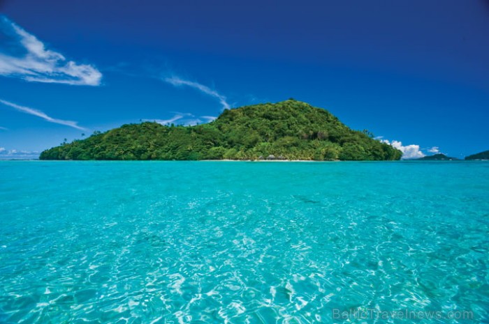 Samoa 10 salu valsts mainījusi laika joslu un ir pirmā valsts, kas sagaidīja 2013. gadu. Tā atrodas Klusajā okeānā starp Jaunzēlandi Un Havaju salām.  86872
