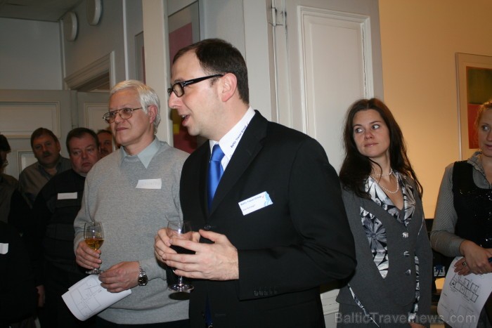Ceļojumu aģentūra Baltic Travel Group 03.01.2013 viesmīlīgi uzņēma savus sadarbības partnerus un izrādīja biroja paplašinātās telpas. www.baltic.trave Ceļojumu aģentūra Baltic Travel Group 03.01.2013 viesmīlīgi uzņēma savus sadarbības partnerus un izrādīja biroja paplašinātās telpas. www.baltic.trave 86911