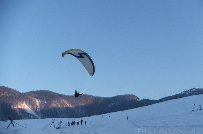 Slovākijas Tatru kalnos iespējams baudīt ziemas priekus līdz pat marta beigām. Ziemas aktivitātes šajā reģionā var būt gan kalnu slēpošana, gan snovbo 87162
