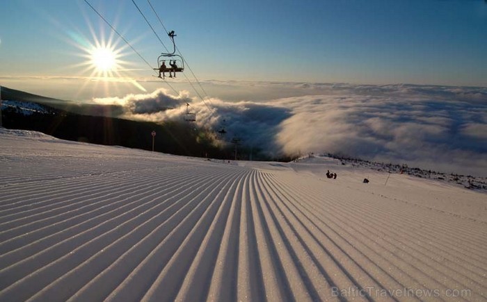 Slovākijas Tatru kalnos iespējams baudīt ziemas priekus līdz pat marta beigām. Ziemas aktivitātes šajā reģionā var būt gan kalnu slēpošana, gan snovbo 87172