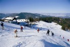 Slovākijas Tatru kalnos iespējams baudīt ziemas priekus līdz pat marta beigām. Ziemas aktivitātes šajā reģionā var būt gan kalnu slēpošana, gan snovbo 12