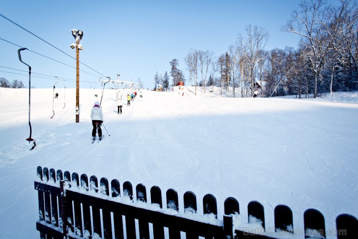 Žagarkalna trasēs gaidīti gan lieli, gan mazi slēpotāji un snovotāji. Mazie, kuri vēl tikai tikai kāps uz slēpēm vai snova, aicināti uz Bērnu slēpošan Žagarkalna trasēs gaidīti gan lieli, gan mazi slēpotāji un snovotāji. Mazie, kuri vēl tikai tikai kāps uz slēpēm vai snova, aicināti uz Bērnu slēpošan 87267