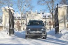 Range Rover SDV8 Vogue iebrauc Kurzemes lepnākās muižas pagalmā - Rūmenes muižā - www.rumene.lv 28